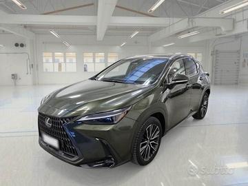 Lexus NX 2.5 plug-in Luxury 4wd e-cvt