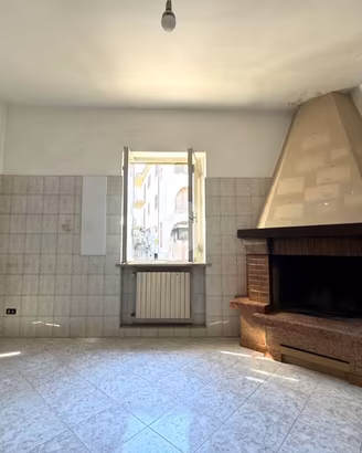 VILLA SINGOLA A MONTEROTONDO