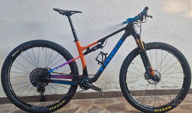 mtb full carbonio TRINX 29 M