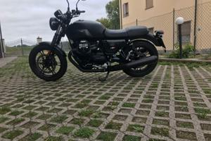 Moto Guzzi v7 Ston