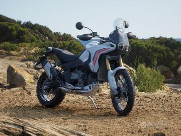 DUCATI DESERTX MATT STAR WHITE SILK 2027