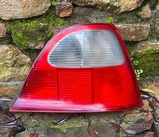 2 fanali posteriori Rover 200 e Rover 25