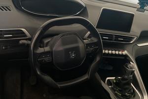 Peugeot 3008 1.5 130cv