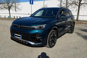 Volkswagen Tiguan 2.0 tdi R-Line 150cv dsg