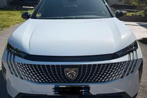 Peugeot 5008 7 posti hybrid ultimo modello