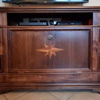 mobile  legno massello noce fattura artigianale