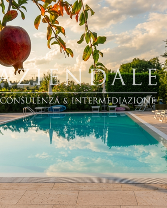 Immobile di Prestigio Giardino Piscina