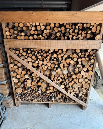 Legna ardere paletti accendi fuoco in ceste secca