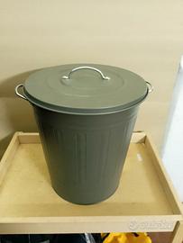 Bidone in Metallo con Coperchio 