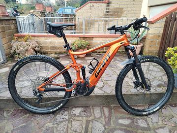 Mountain Bike elettrica Giant Stance E+ 2