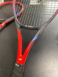 COPPIA YONEX VCORE 95 2023  310 GR MANICO 2