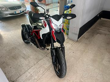 Ducati Hypermotard 821 SP