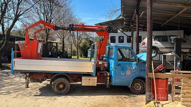 daily 35q con gru e cestello 