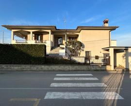 VILLA SINGOLA A CASALETTO DI SOPRA