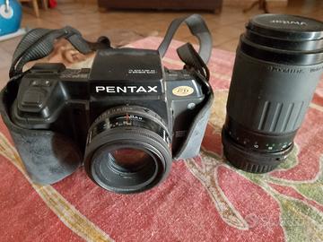 macchina fotografica Pentax SFX nera
