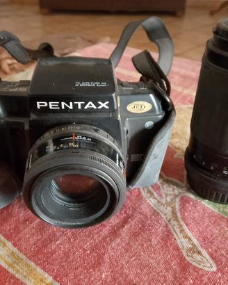 macchina fotografica Pentax SFX nera