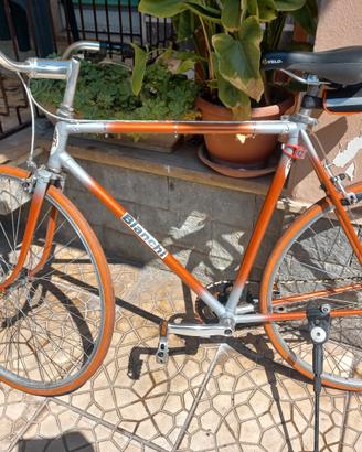 Bici Bianchi vintage da passeggio.
