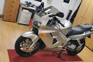 HONDA VFR 800 FI - RC46 km. 21.700