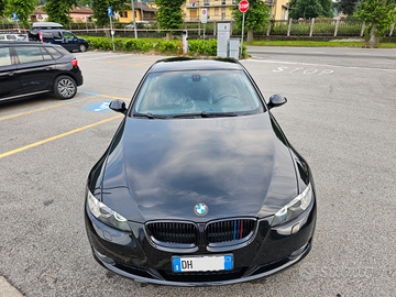 BMW 320 Coupé E92