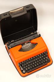 Macchina da scrivere Antares 130