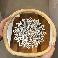 Specchio “tatuato” personalizzato. Pezzo unico