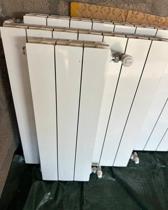 3 termosifoni in alluminio + scaldasalviette bagno