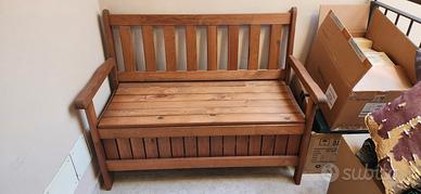Cassapanca in legno