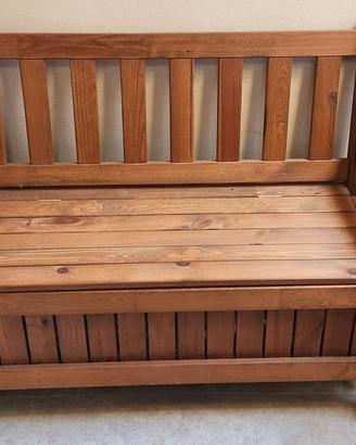 Cassapanca in legno