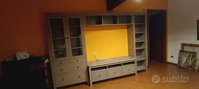 Composizione mobile da soggiorno Ikea Hemnes