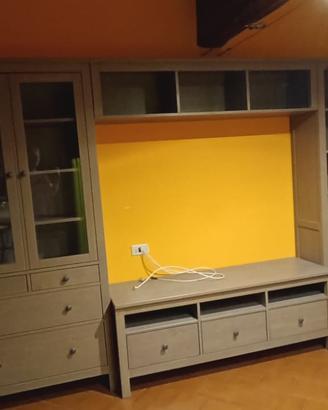 Composizione mobile da soggiorno Ikea Hemnes