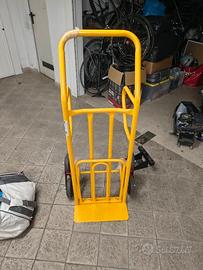 carrello montascale in acciaio