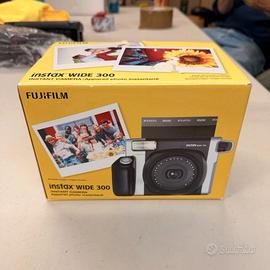 Fujifilm Instax Wide 300 Fotocamera Istantanea