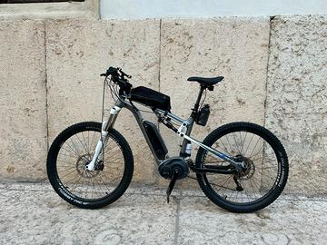 Bici elettrica biammortizzata