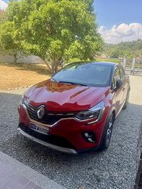 Stupenda Captur diesel pari al nuovo
