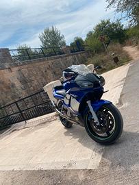 Yamaha r6 anno 2002