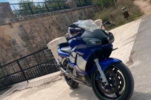 Yamaha r6 anno 2002