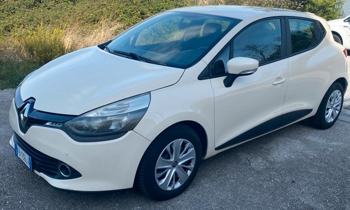 Clio 1.2 benzina - metano