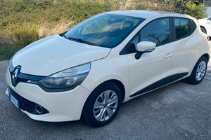 Clio 1.2 benzina - metano