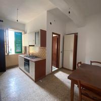 2 vani oltre accessori in Via Roosevelt