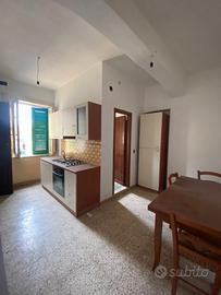 2 vani oltre accessori in Via Roosevelt