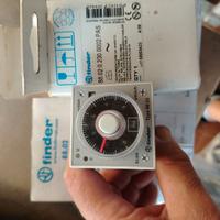 Relè temporizzato Finder 88.02.0.230.0002.PAS