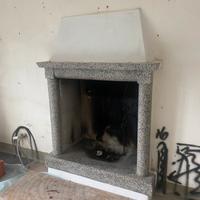 Spalle contorno Camino a legna