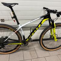 Scott scale rc 900
