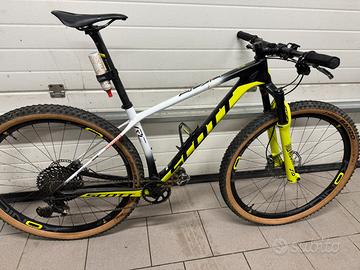 Scott scale rc 900