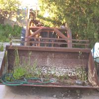 trattore nuffield 460 con caricatore