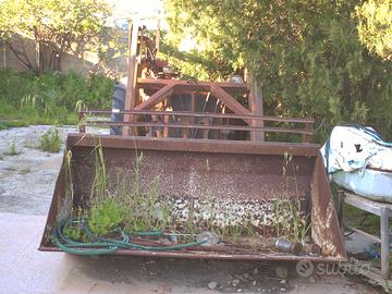 trattore nuffield 460 con caricatore