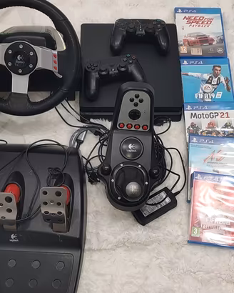 PS4 slim da 500 giga più svolante Logitech 