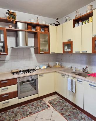 Cucina Splendida Angolare ciliegio panna