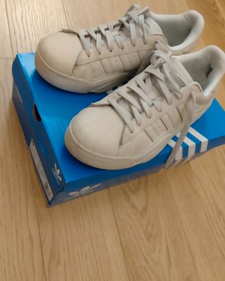 scarpe Adidas Superstar Millencon 41,5 W