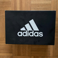 Scarpe chiodate per atletica leggera